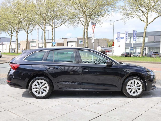 Skoda octavia estate iv 1.4 tsi phev 204pk automaat 2023 - afbeelding 28 van  30
