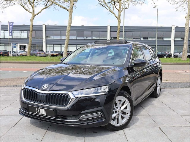 Skoda octavia estate iv 1.4 tsi phev 204pk automaat 2023 - afbeelding 21 van  41