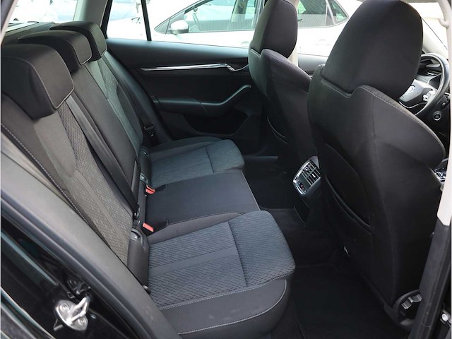 Skoda octavia estate iv 1.4 tsi phev 204pk automaat 2023 - afbeelding 12 van  41
