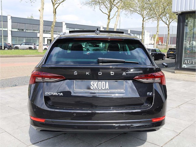 Skoda octavia estate iv 1.4 tsi phev 204pk automaat 2023 - afbeelding 37 van  41