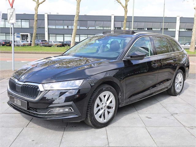 Skoda octavia estate iv 1.4 tsi phev 204pk automaat 2023 - afbeelding 40 van  41