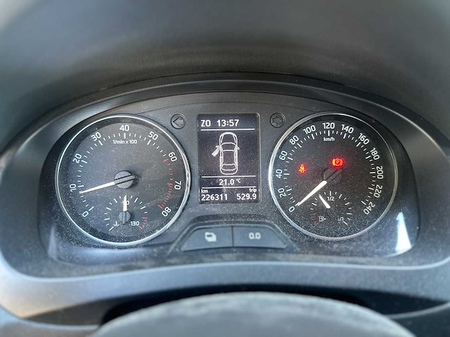 Skoda rapid 1.2 tsi greentech elegance businessline 105pk 2013 (origineel-nl + 1e eigenaar), 86-zsb-4 - afbeelding 6 van  11