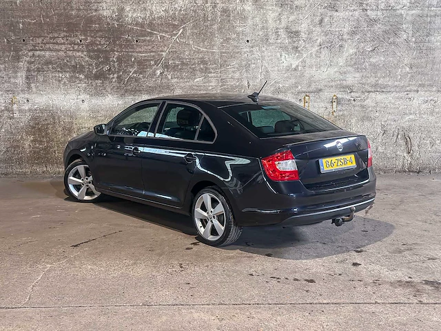 Skoda rapid 1.2 tsi greentech elegance businessline 105pk 2013 (origineel-nl + 1e eigenaar), 86-zsb-4 - afbeelding 8 van  41
