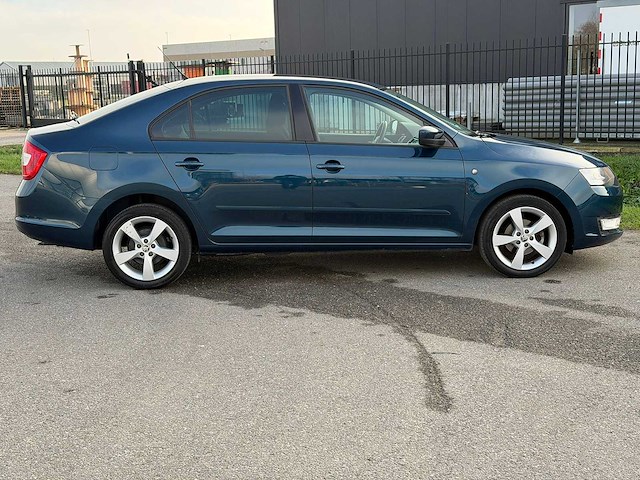 Skoda rapid 1.2 tsi grt elegance 2013 | 7-kdd-07 iaw - afbeelding 4 van  22