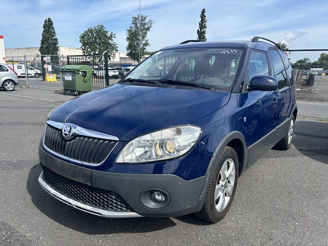 Skoda roomster 1.2 tsi ambition dsg 105 at,2015 - afbeelding 1 van  38