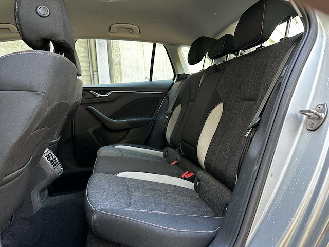 Skoda scala 1.5 tsi business edtion. 150pk 2019 (origineel-nl), g-316-nz - afbeelding 31 van  38
