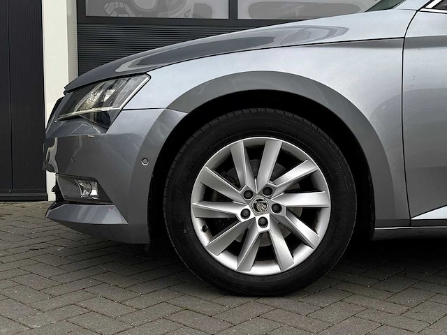 Skoda superb 1.4 tsi act styl bns 2016 | kf-387-r iaw - afbeelding 7 van  32