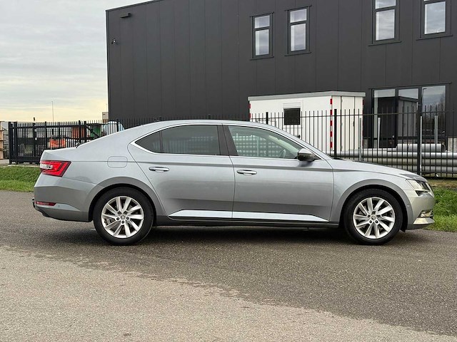Skoda superb 1.4 tsi act styl bns 2016 | kf-387-r iaw - afbeelding 12 van  32