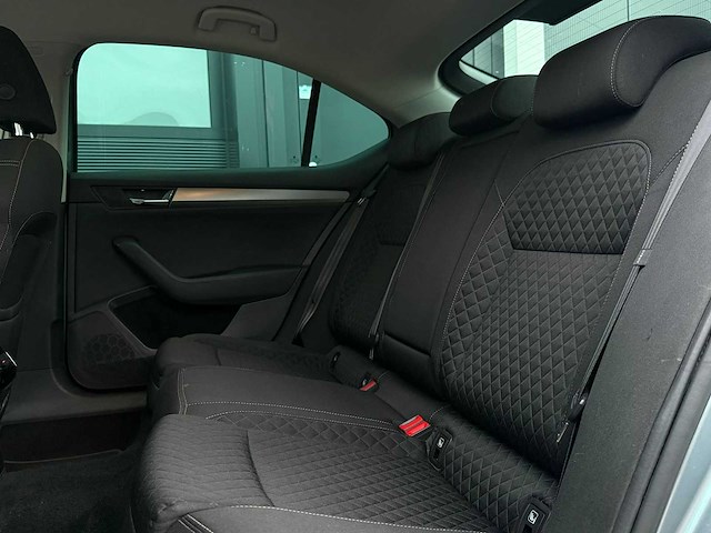 Skoda superb 1.4 tsi act styl bns 2016 | kf-387-r iaw - afbeelding 14 van  32