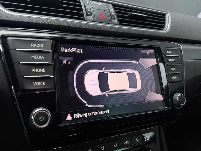 Skoda superb 1.4 tsi act styl bns 2016 | kf-387-r iaw - afbeelding 32 van  32