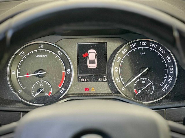 Skoda superb 1.6 tdi style business; kt-901-v - afbeelding 7 van  15