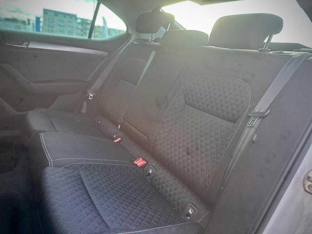 Skoda superb 1.6 tdi style business; kt-901-v - afbeelding 15 van  15