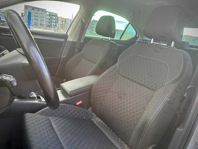 Skoda superb 1.6 tdi style business; kt-901-v - afbeelding 13 van  15
