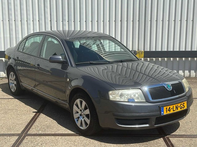 Skoda superb 1.8 t comfort 14-ln-gs - afbeelding 12 van  20