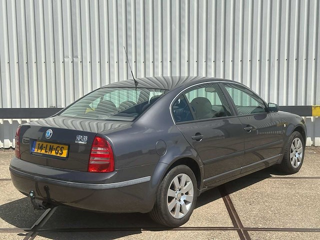 Skoda superb 1.8 t comfort 14-ln-gs - afbeelding 15 van  20