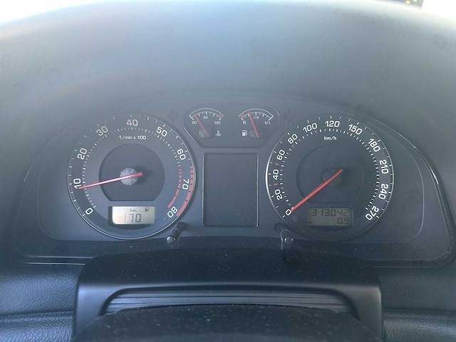 Skoda superb 1.8 t comfort 14-ln-gs - afbeelding 19 van  20