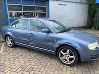 Skoda superb 2.0 comfort, 88-pb-jx - afbeelding 3 van  10