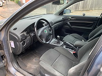 Skoda superb 2.0 comfort, 88-pb-jx - afbeelding 7 van  10