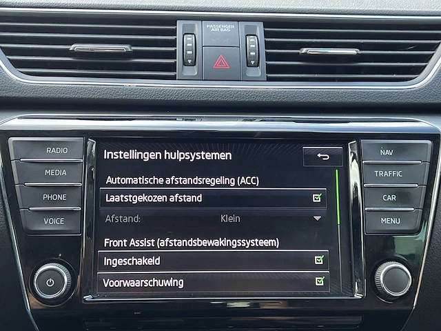 Škoda superb 2.0 tdi style business | hr-418-r - afbeelding 18 van  32