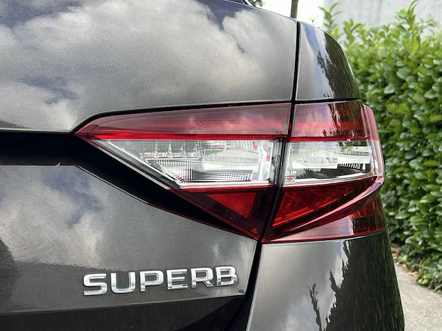 Škoda superb 2.0 tdi style business | hr-418-r - afbeelding 38 van  48