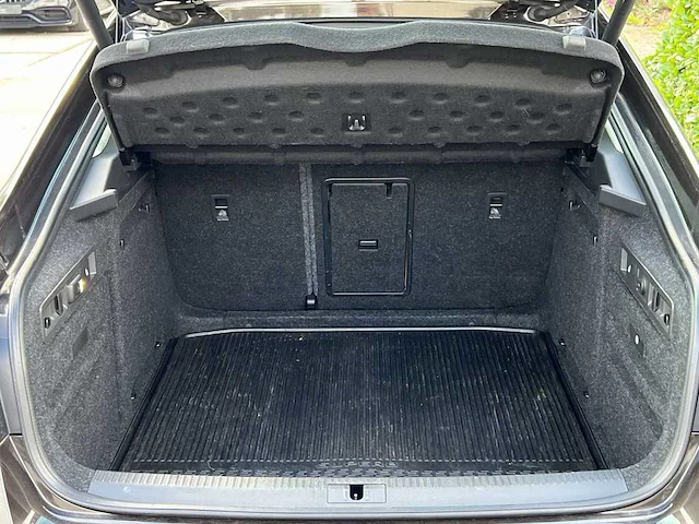 Škoda superb 2.0 tdi style business | hr-418-r - afbeelding 45 van  48