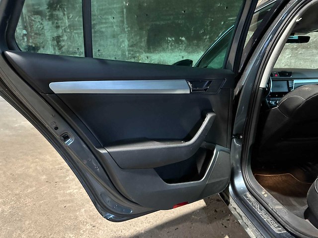 Skoda superb 3t accjsax01 180pk 2016 - afbeelding 26 van  40