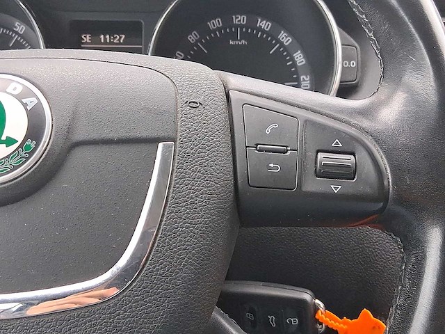 Skoda superb combi 1.4 tsi comfort business 2010 | 69-ljn-9 - afbeelding 13 van  46