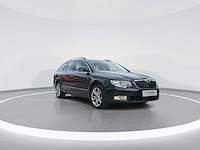 Skoda superb combi 1.4 tsi comfort business 2010 | 69-ljn-9 - afbeelding 12 van  46