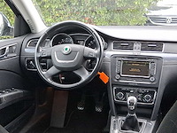 Skoda superb combi 1.4 tsi comfort business 2010 | 69-ljn-9 - afbeelding 25 van  46