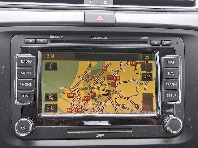 Skoda superb combi 1.4 tsi comfort business 2010 | 69-ljn-9 - afbeelding 16 van  46