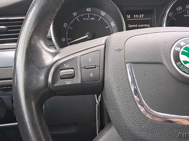 Škoda superb combi 1.4 tsi comfort business line | 69-ljn-9 - afbeelding 13 van  45