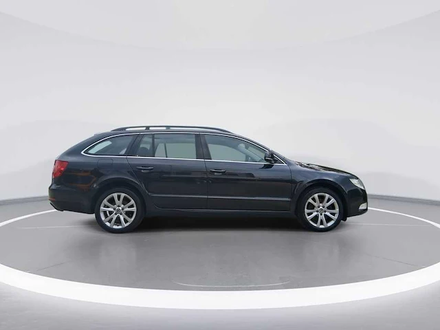 Škoda superb combi 1.4 tsi comfort business line | 69-ljn-9 - afbeelding 44 van  45