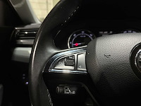 Skoda superb combi 1.6 tdi greenl. bns 120pk 2018, rl-442-x - afbeelding 16 van  43