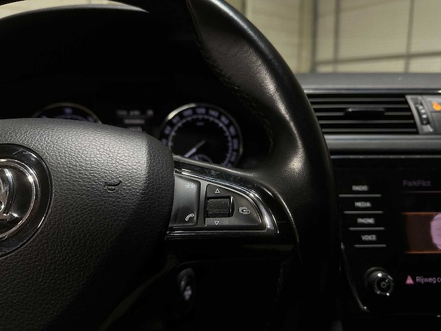 Skoda superb combi 1.6 tdi greenl. bns 120pk 2018, rl-442-x - afbeelding 17 van  43