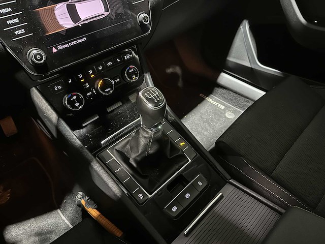 Skoda superb combi 1.6 tdi greenl. bns 120pk 2018, rl-442-x - afbeelding 24 van  43