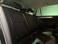 Skoda superb combi 1.6 tdi greenl. bns 120pk 2018, rl-442-x - afbeelding 32 van  43