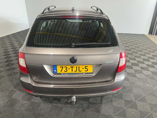 Skoda superb combi 1.6 tdi grl.comf.bns, 73-tjl-5 - afbeelding 13 van  19