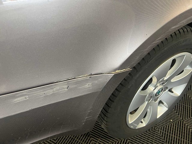 Skoda superb combi 1.6 tdi grl.comf.bns, 73-tjl-5 - afbeelding 16 van  19