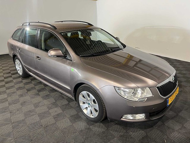 Skoda superb combi 1.6 tdi grl.comf.bns, 73-tjl-5 - afbeelding 11 van  19