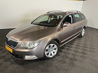 Skoda superb combi 1.6 tdi grl.comf.bns, 73-tjl-5 - afbeelding 1 van  7