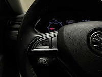 Skoda superb combi 1.6 tdi style business 120pk 2016 (origineel-nl), kg-068-z - afbeelding 8 van  44