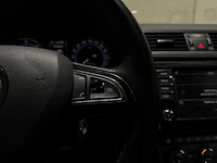 Skoda superb combi 1.6 tdi style business 120pk 2016 (origineel-nl), kg-068-z - afbeelding 36 van  44