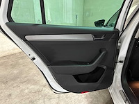 Skoda superb combi 1.6 tdi style business 120pk 2016 (origineel-nl), kg-068-z - afbeelding 15 van  44
