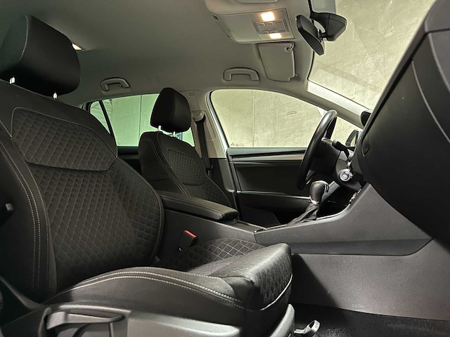Skoda superb combi 1.6 tdi style business 120pk 2016 (origineel-nl), kg-068-z - afbeelding 40 van  51
