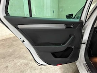 Skoda superb combi 1.6 tdi style business 120pk 2016 (origineel-nl), kg-068-z - afbeelding 27 van  51