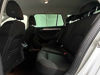 Skoda superb combi 1.6 tdi style business 120pk 2016 (origineel-nl), kg-068-z - afbeelding 28 van  51