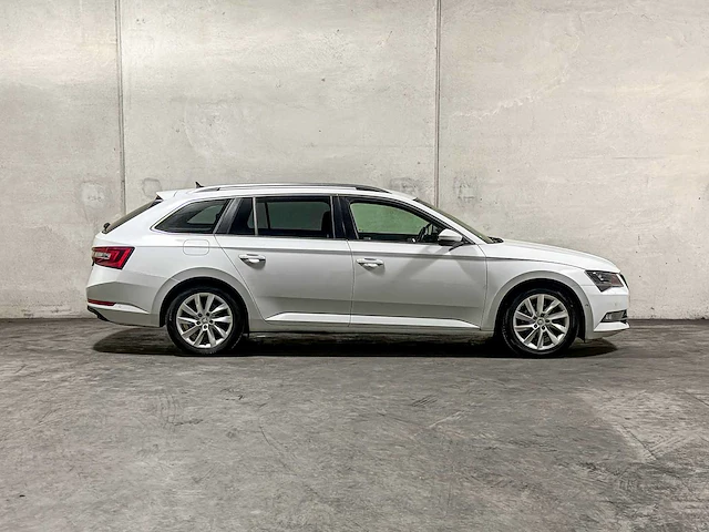 Skoda superb combi 1.6 tdi style business 120pk 2016 (origineel-nl), kg-068-z - afbeelding 50 van  51
