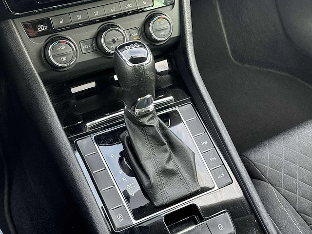 Škoda superb combi 1.6 tdi style business | nv-025-z - afbeelding 29 van  36