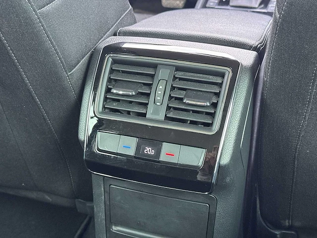 Škoda superb combi 1.6 tdi style business | nv-025-z - afbeelding 14 van  36