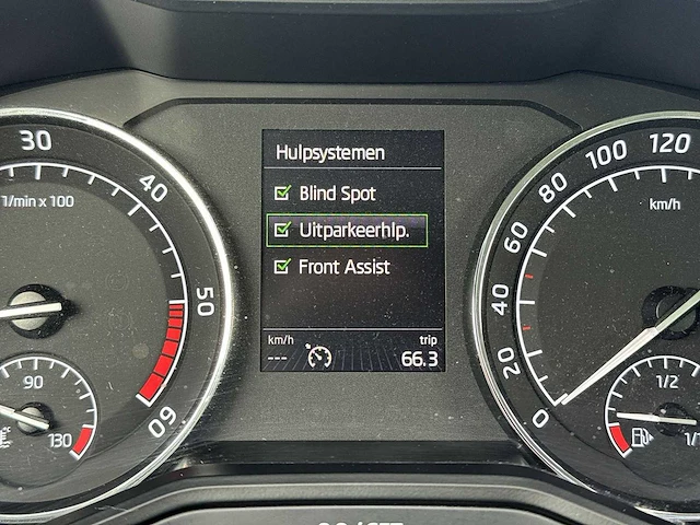 Škoda superb combi 1.6 tdi style business | nv-025-z - afbeelding 34 van  36